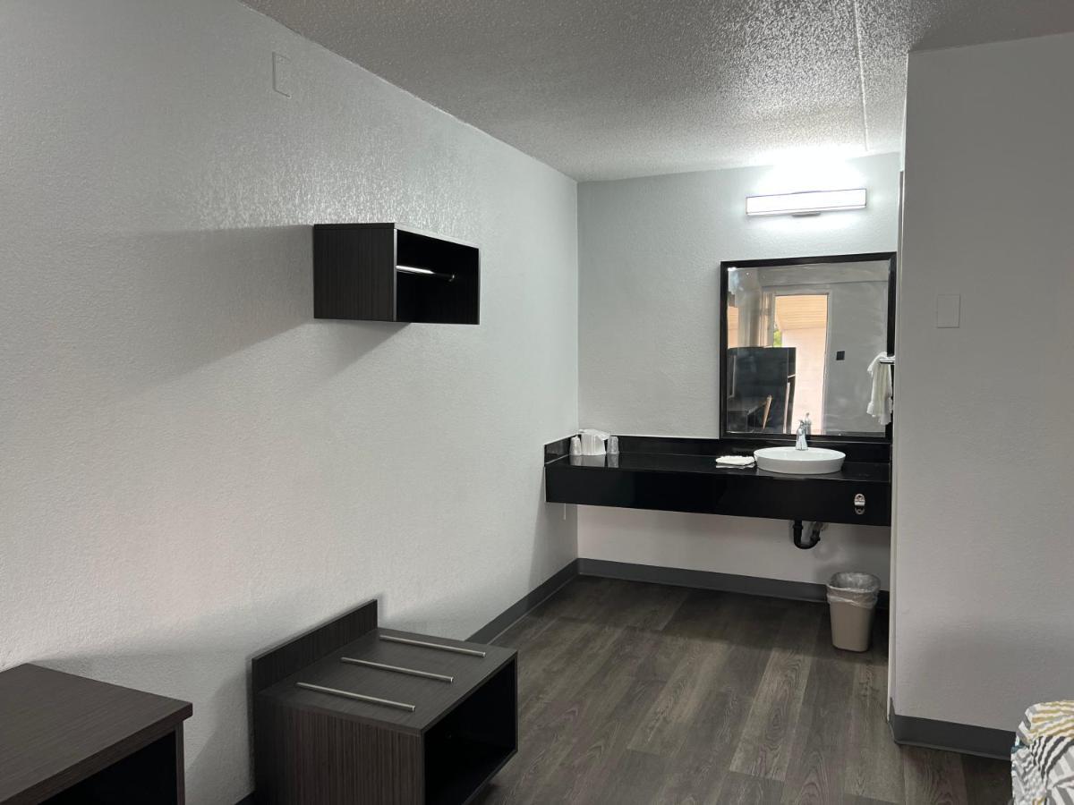 Motel 6-Middleburg Heights, Oh - Cleveland Zewnętrze zdjęcie