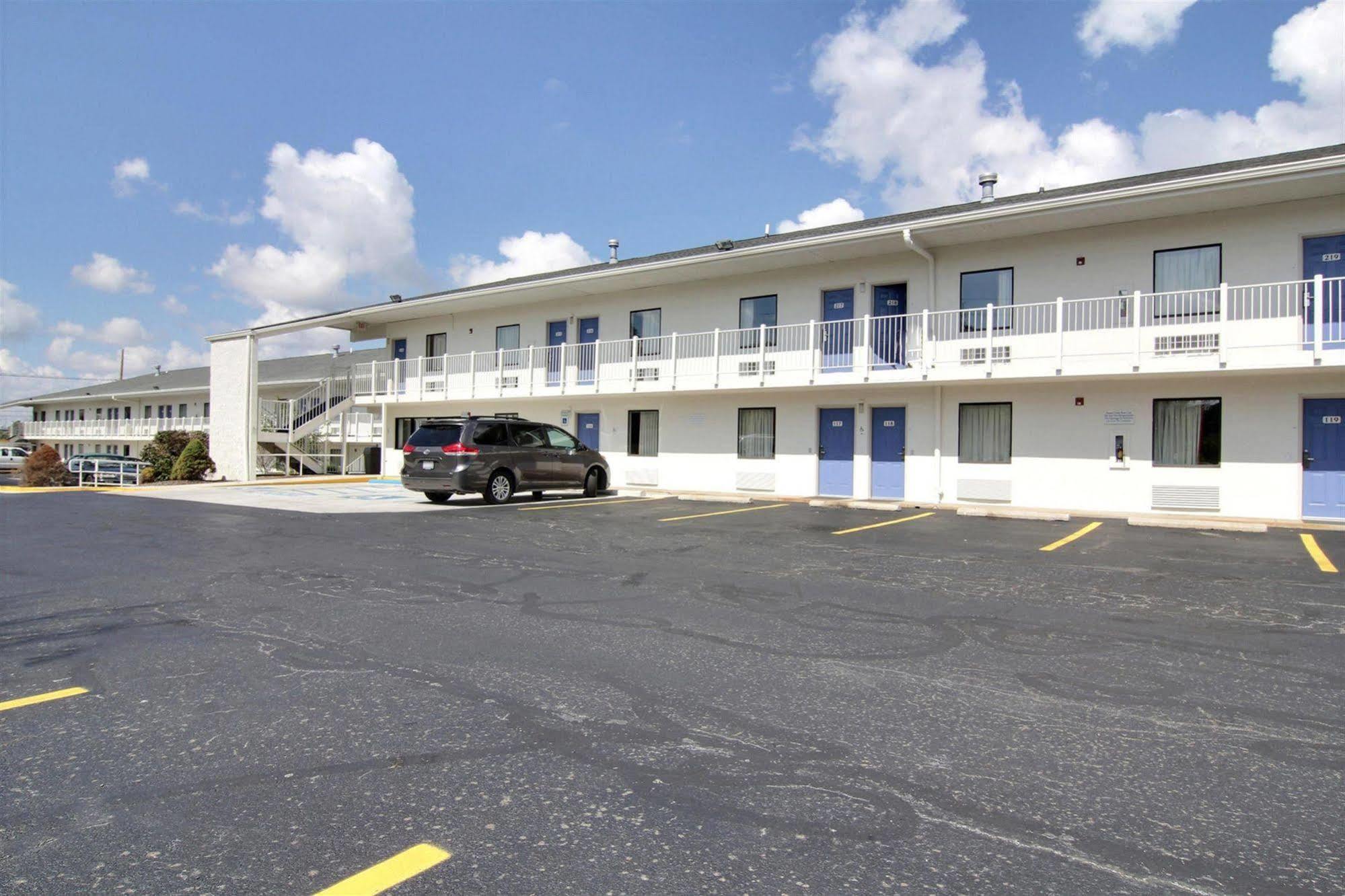 Motel 6-Middleburg Heights, Oh - Cleveland Zewnętrze zdjęcie