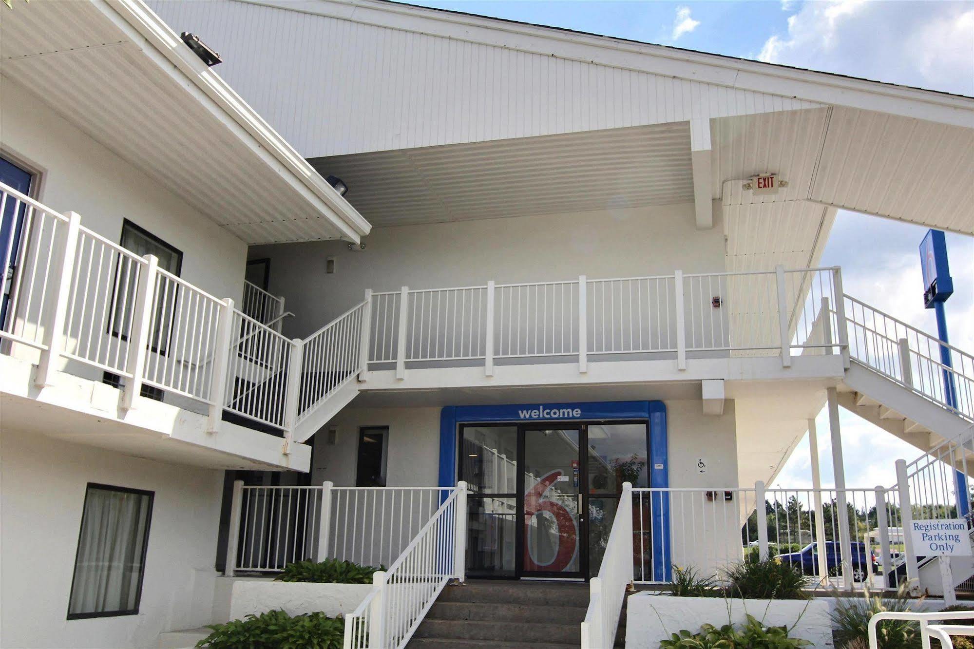 Motel 6-Middleburg Heights, Oh - Cleveland Zewnętrze zdjęcie