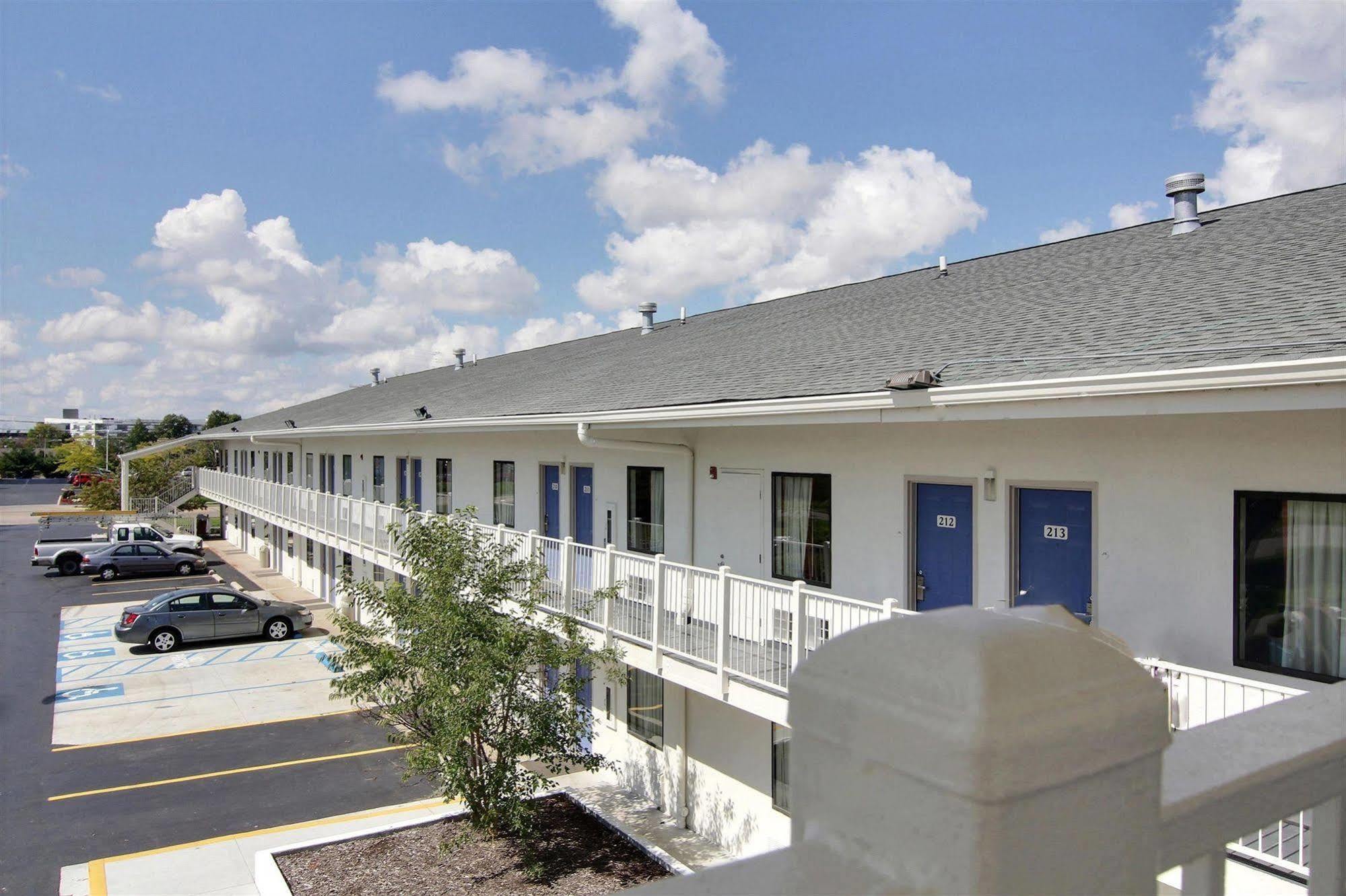Motel 6-Middleburg Heights, Oh - Cleveland Zewnętrze zdjęcie